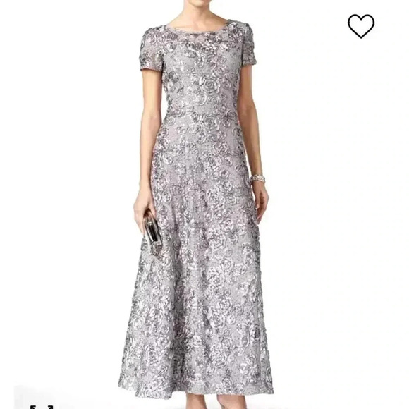 Alex Evenings Dresses & Skirts - Alex Evenings Rosette A-Line Gown Size 14